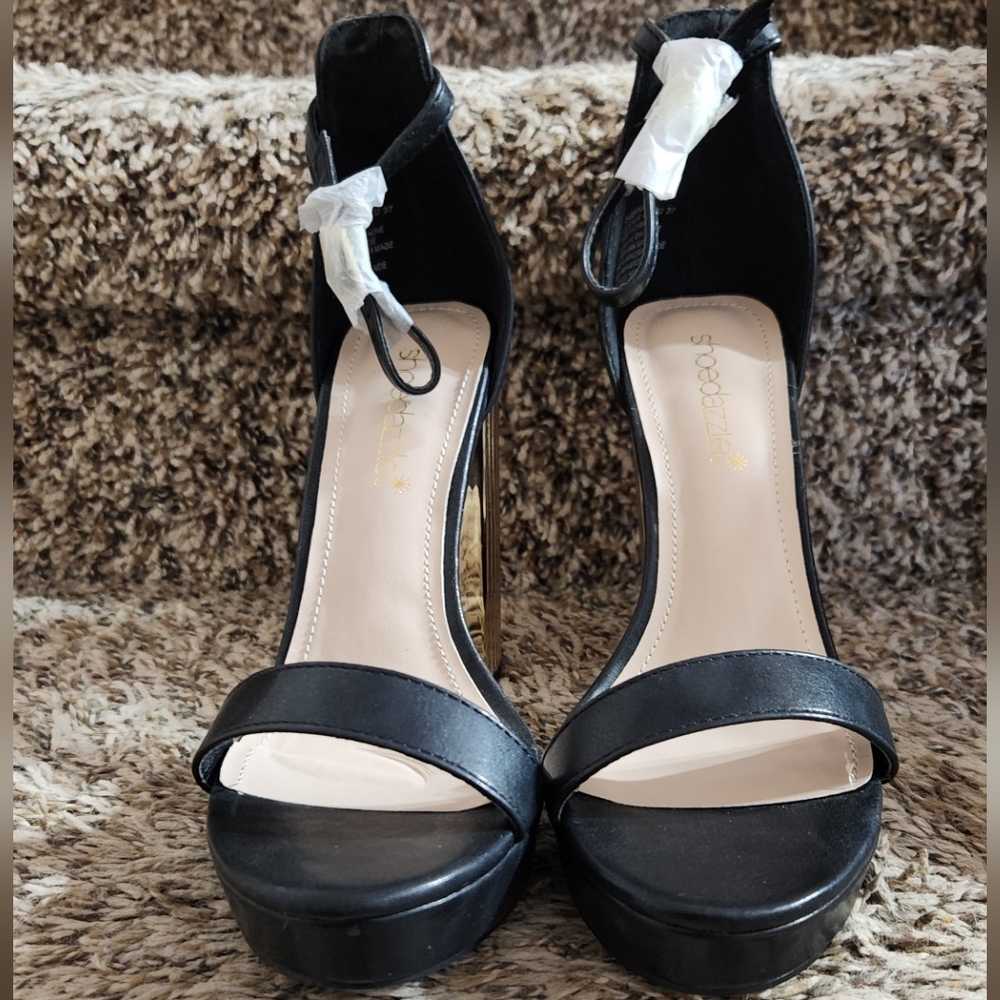 Heels - Picture 2 of 2